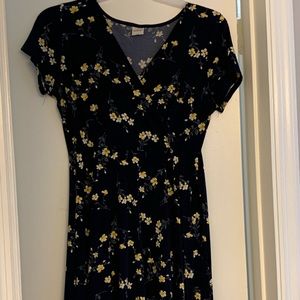 Short sleeve floral dress